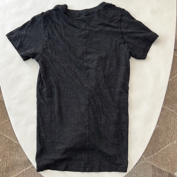 Monrow Textured Tri Blend Fitted Crew Neck Tee Heather Black S $78 - Picture 6 of 10